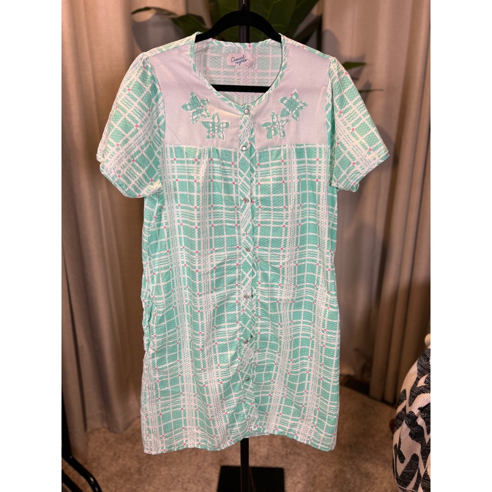 Casual Nights Mint Green Plaid Snap Front House Dress Duster Floral Embroidery M